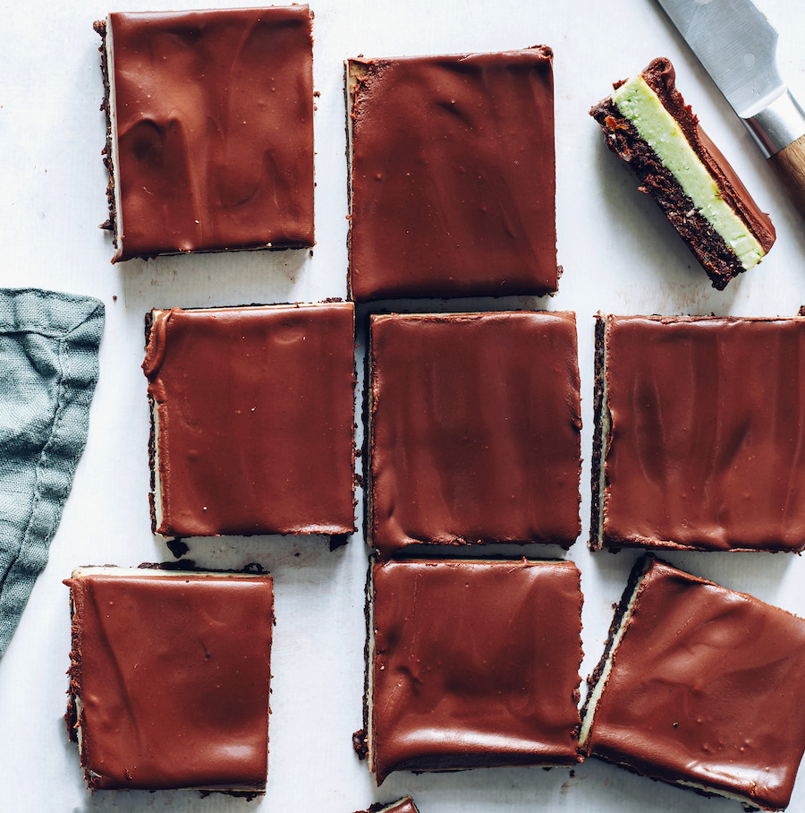 Squares of chocolate mint brownie bars